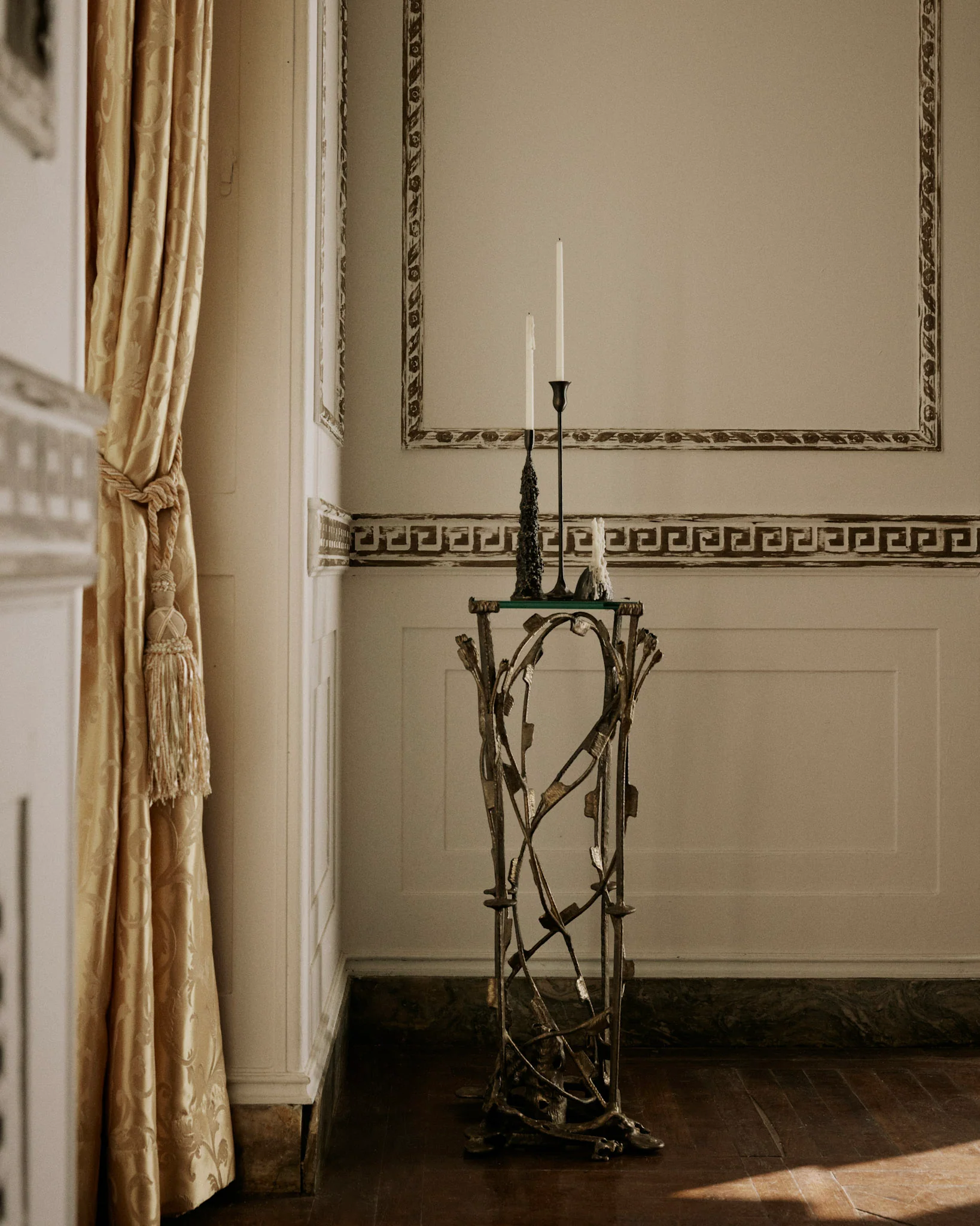 Fiera Candle Holder in Dark Bronze - Image 3