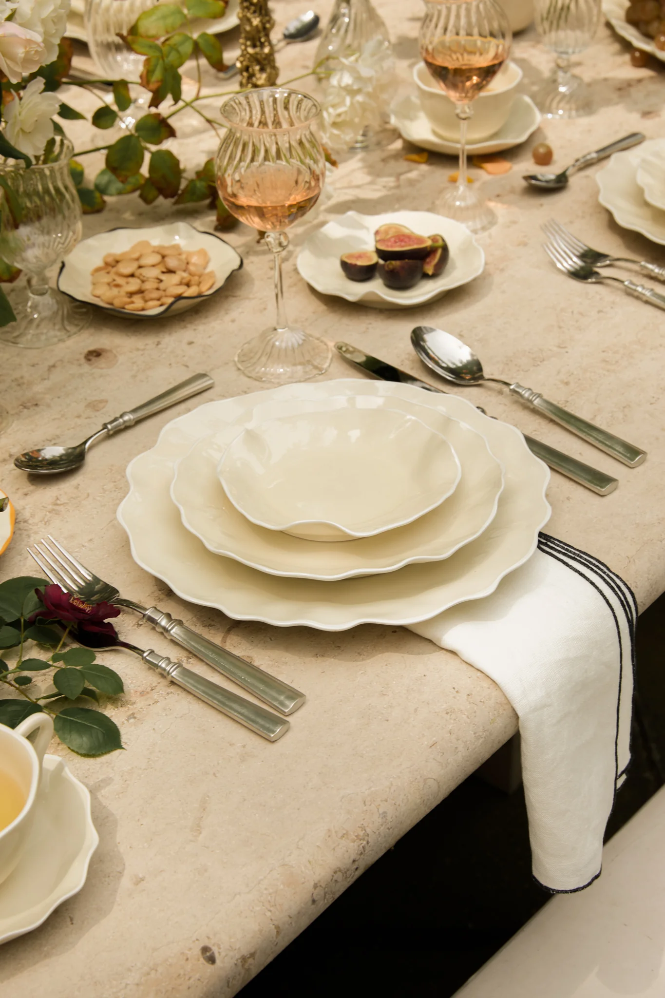 Ribbon Bread Plate, Swan - Image 4