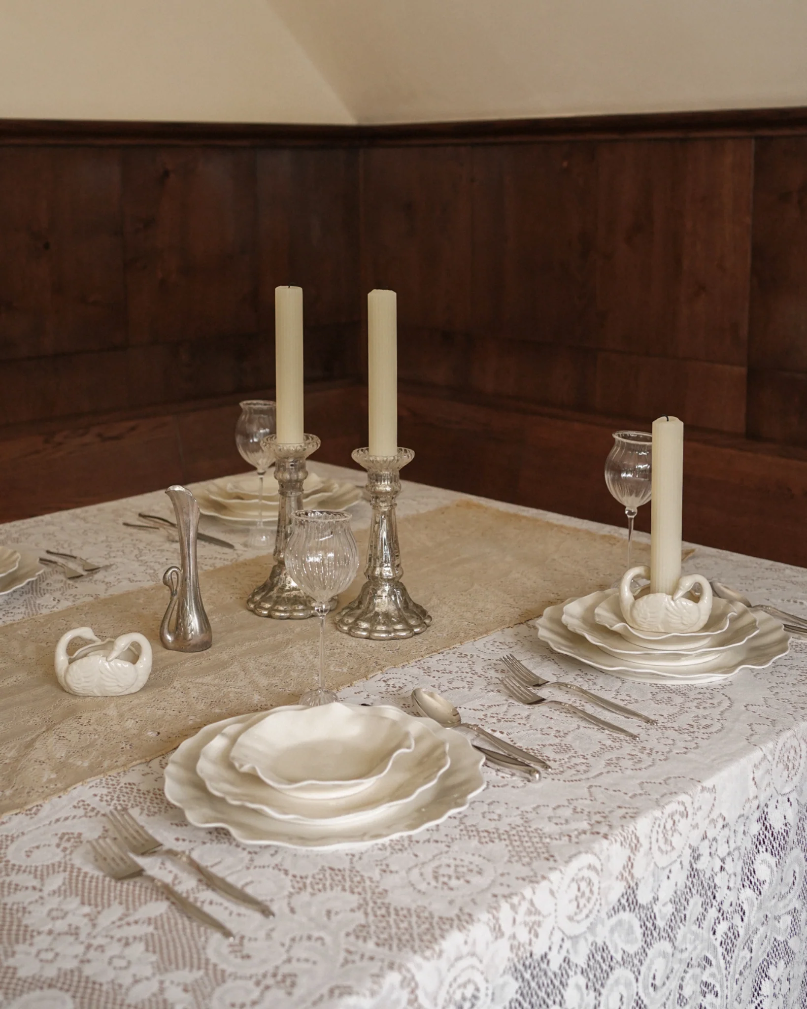 Ribbon Bread Plate, Swan - Image 5