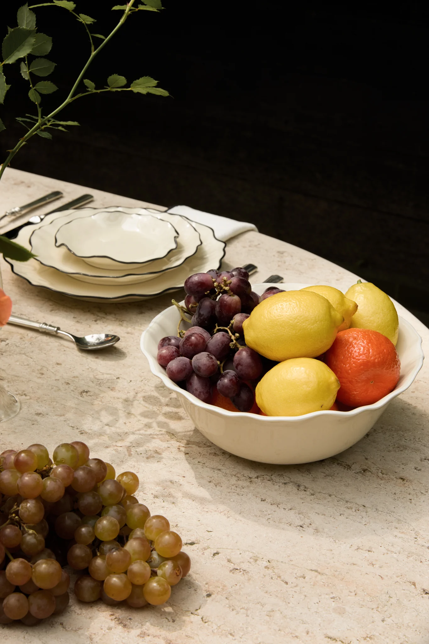 Ribbon Serving Bowl, Swan - Image 3