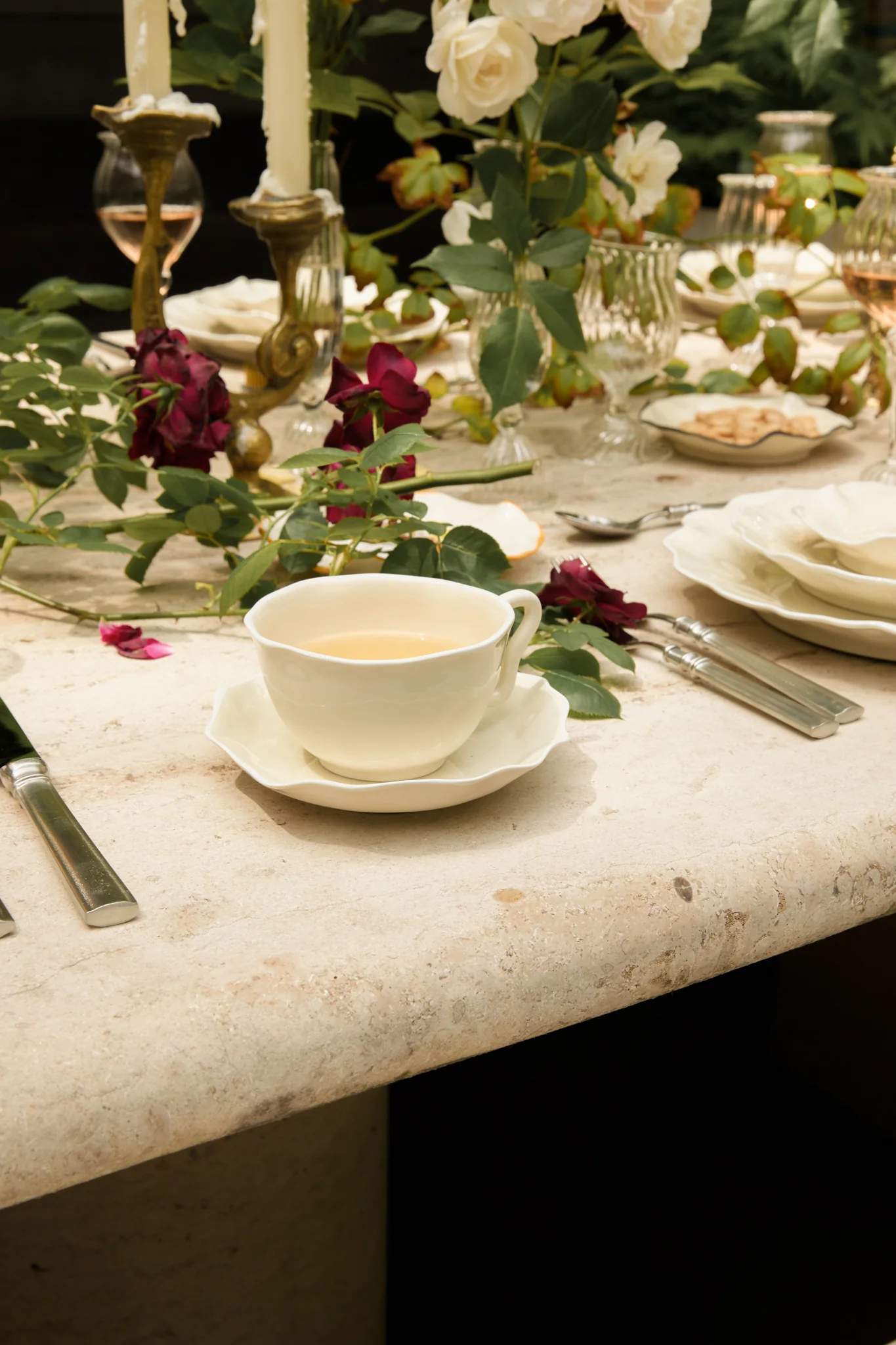 Ribbon Teacup and Saucer, Swan - Image 4